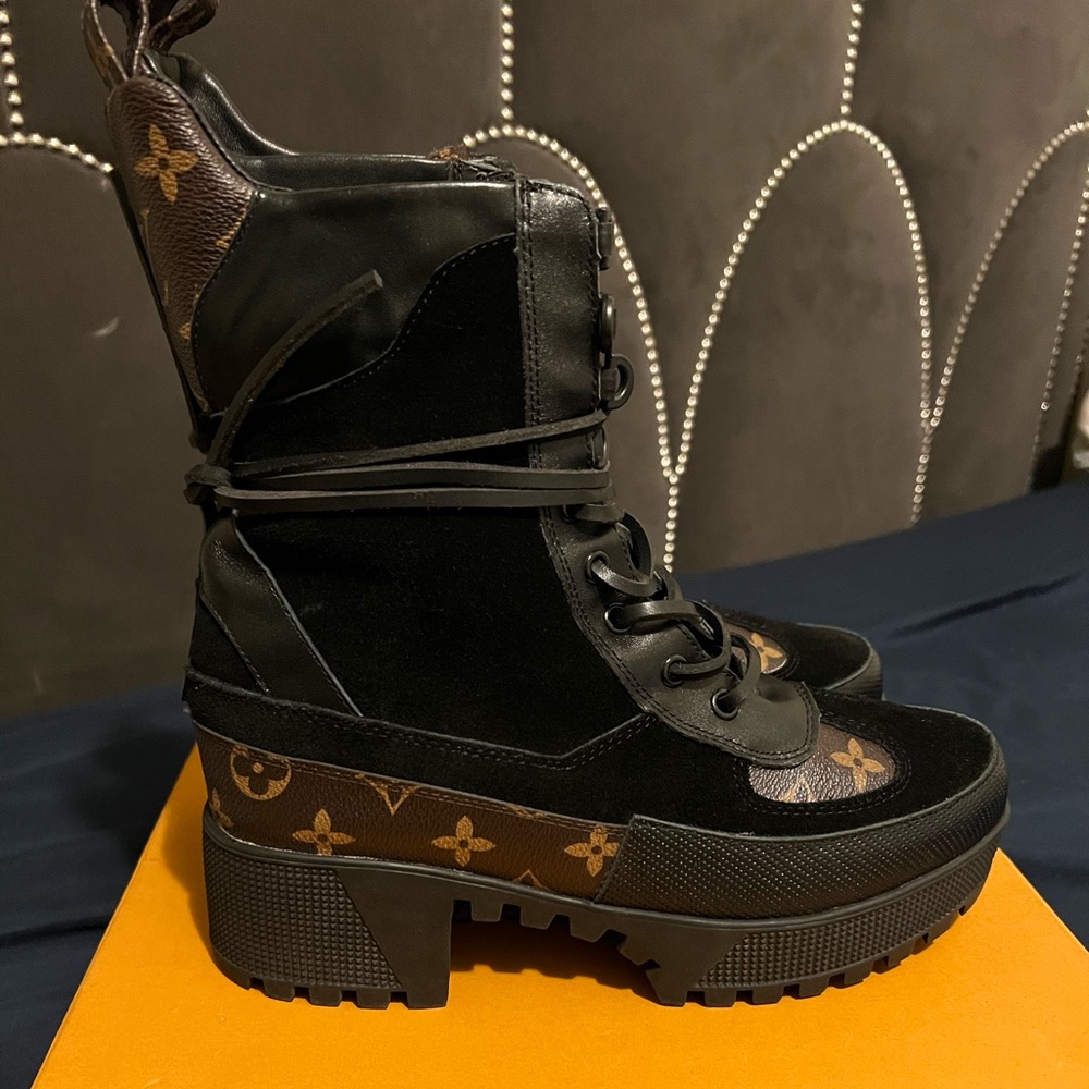 Laureate Platform Desert Boot